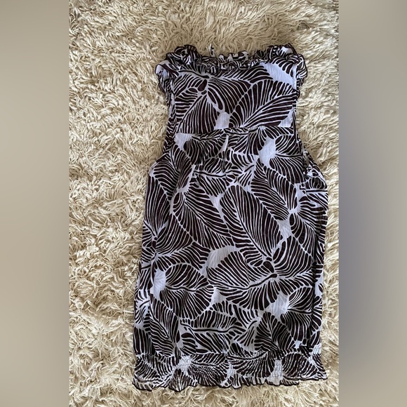 Charlotte Russe women’s top sleeveless blouse ruffled, size S - Picture 2 of 9